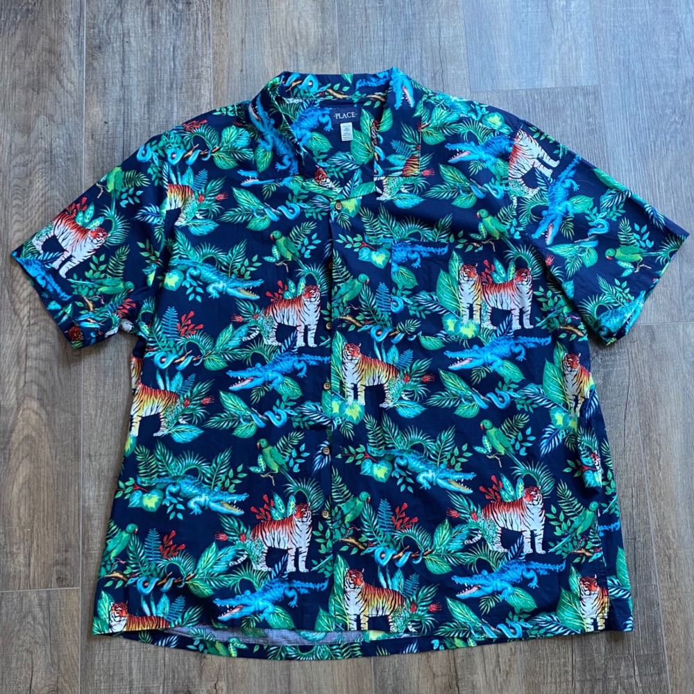 The Childrens Place Mens XXL Jungle Print Button Down Shirt Tiger Crocodile Navy